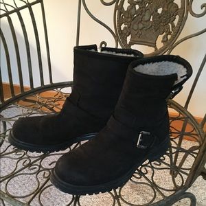 Black suede waterproof boots with buckles